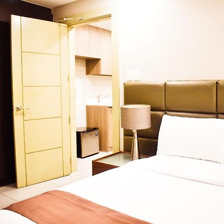 Lelita Hotel - Certified Quarantine Facility Makati City Екстер'єр фото