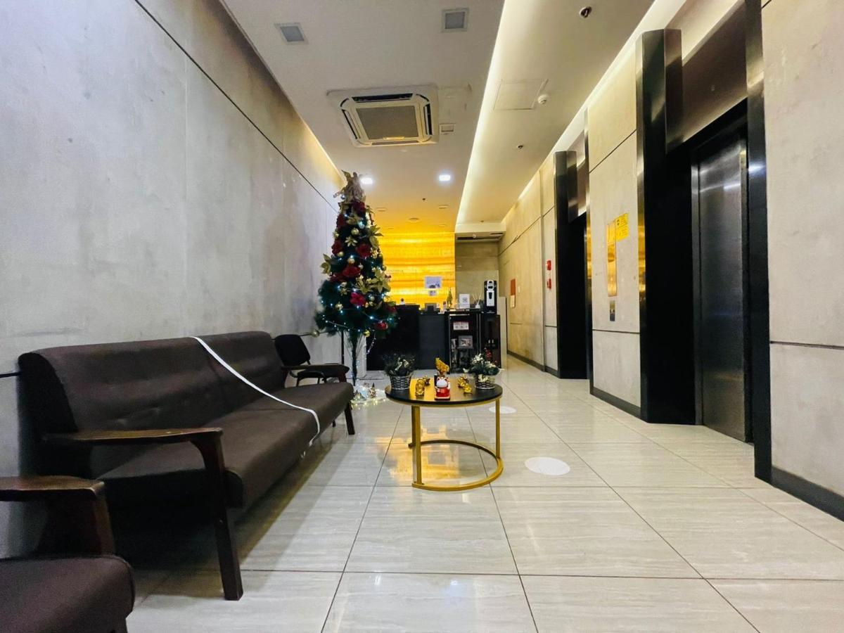 Lelita Hotel - Certified Quarantine Facility Makati City Екстер'єр фото